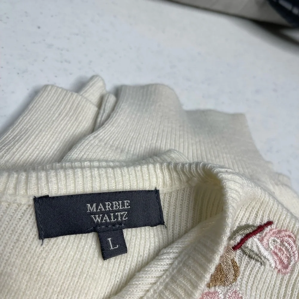 Marble Waltz cream colored floral embroidered sweater. Made in Japan size Large